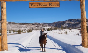 A cheval dans les neiges du Colorado