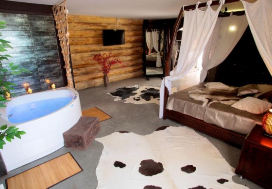 Dormir – presque – comme Davy-Crockett à l’Alméria Parc