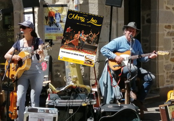 Mary-Lou et Hoboes, la tournée continue…